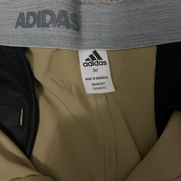 adidas Men's Khaki ultimate 365 golf Shorts - Picture 3 of 4